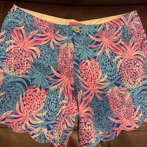 Lilly Pulitzer Buttercup shorts size 14. Like new condition.